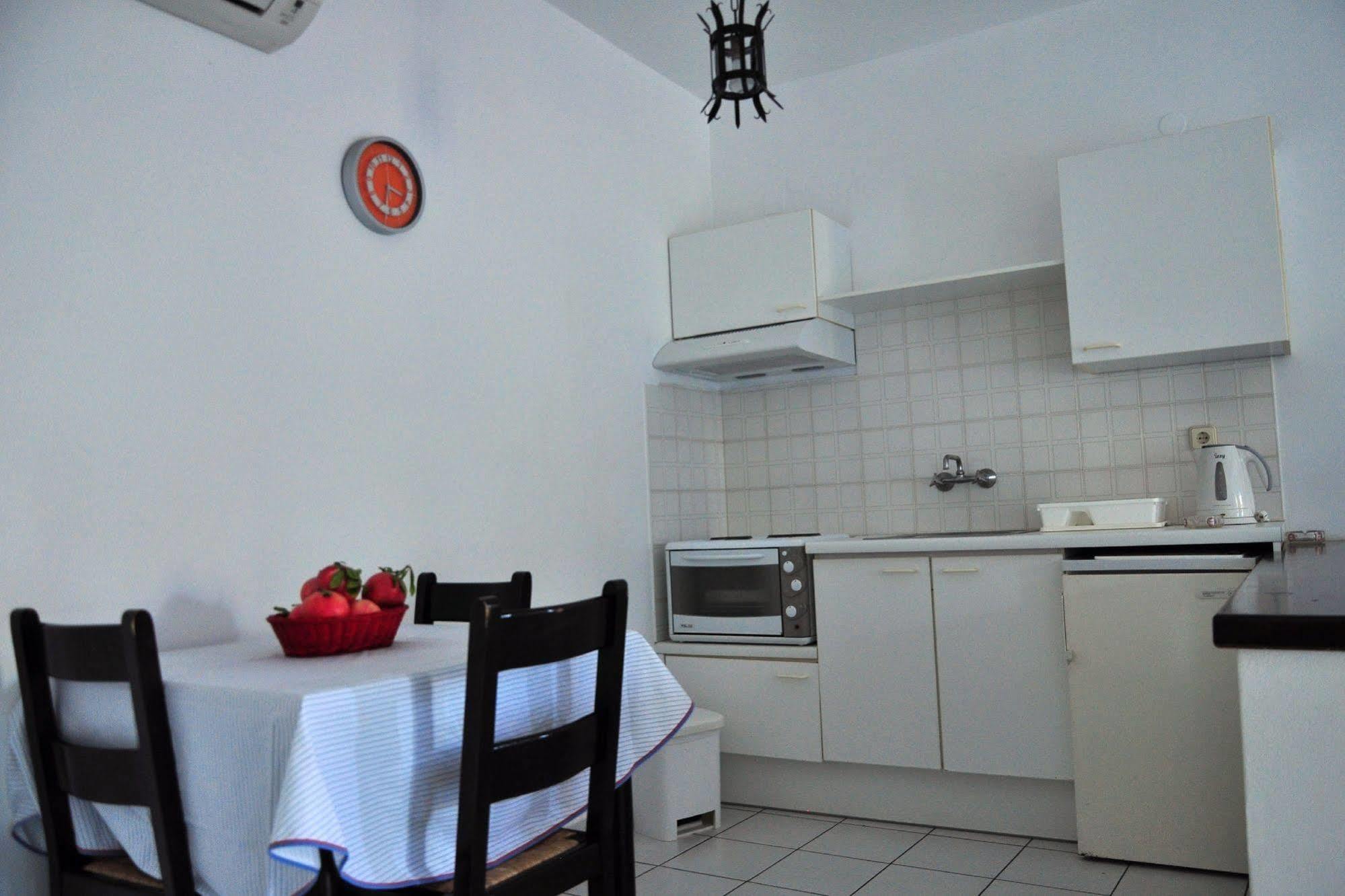 Sirius Apartments Limenas Chersonisou Exterior foto